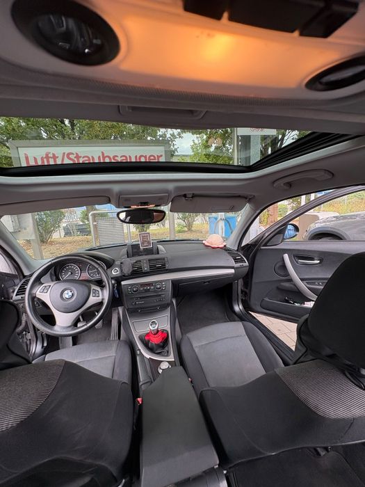 BMW Seria 1 118i Benzină