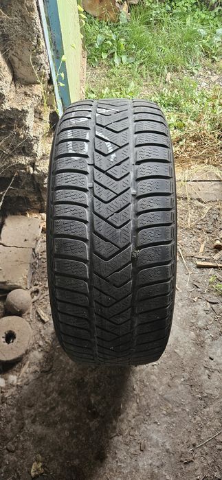 Pirelli 225/55/16
