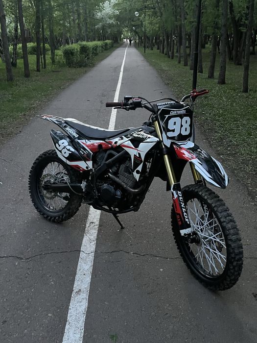 Продам эндуро 300