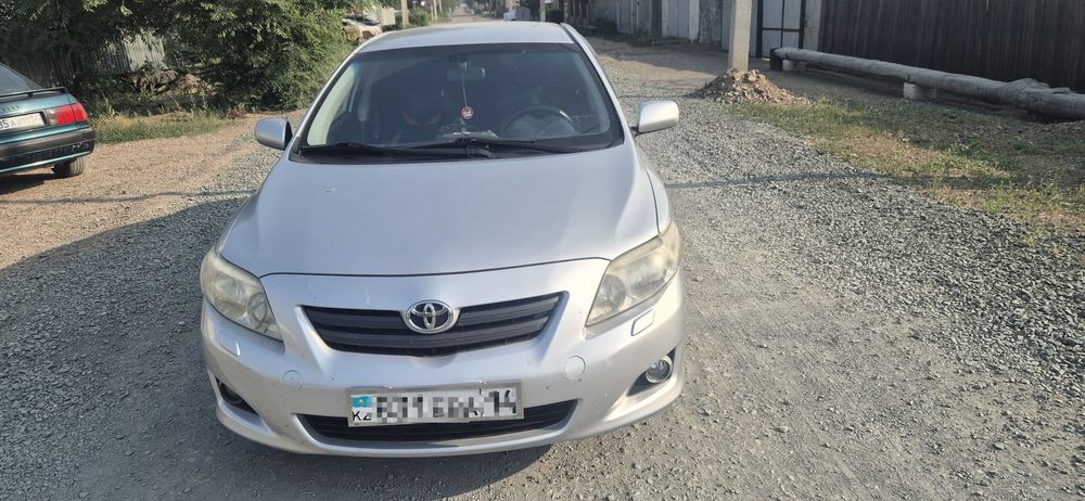 Продам машину Toyota corolla