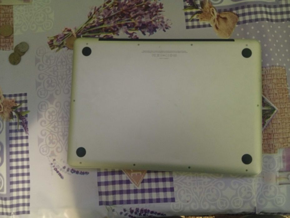 MacBook pro din 2011
