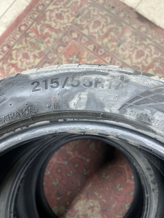 Продам резину 215/55 R17
