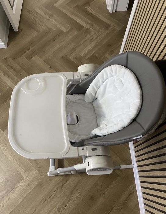 Три в одном стульчик, качелье, стол для ребенка