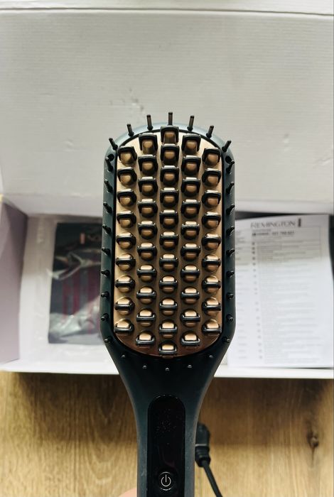 Perie electrica indreptat parul REMINGTON Keratin Protect