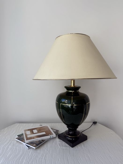 Дизайнерски настолни лампи Leola