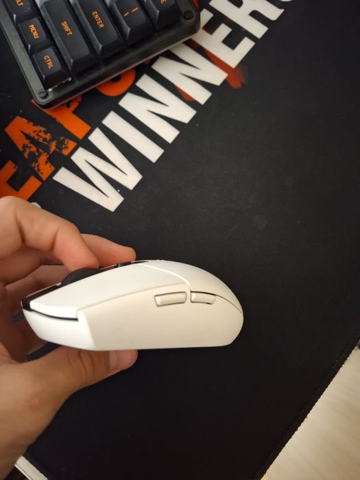 Безжична мишка LOGITECH G305