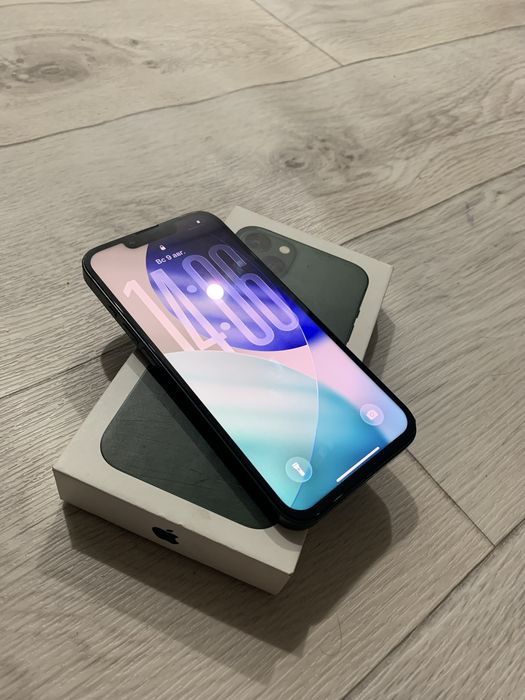 Продам айфон 13 128gb