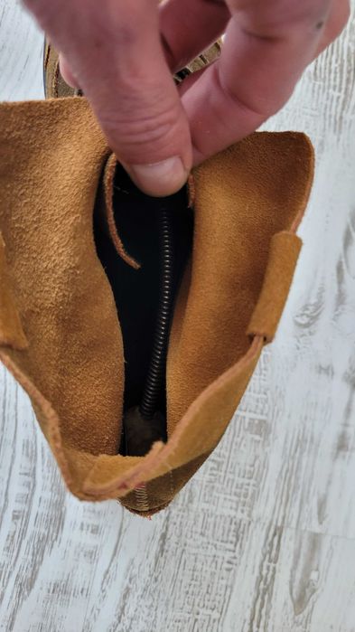 Ghete piele intoarsa 44