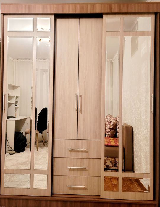 Продам шкаф купе