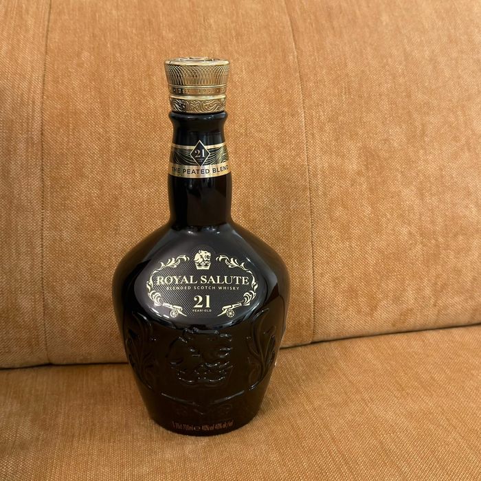 Sticla cu cutia Black Edition