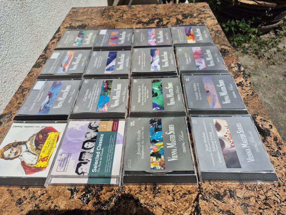 Vând Lot 16 CD cu muzica clasica mixta din colectia PILZ