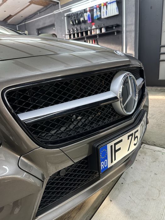 Trimuri alcantara/cotiera alcantara/Retapitare alcantara plafon