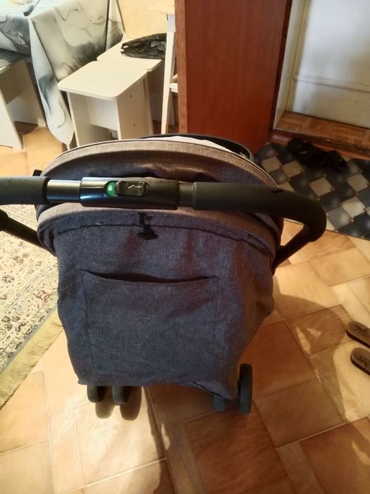 Продаю детские коляски.