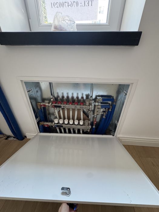 Vând Apartament 2 Camere Ultracentral – 45 mp, Renovat Integral, Încălzire în Pardoseală