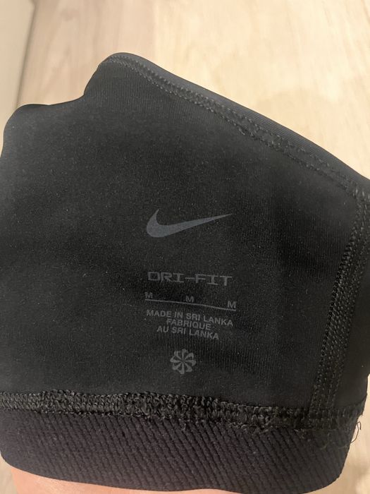 Nike спортно бюстие S/M фитнес оригинал