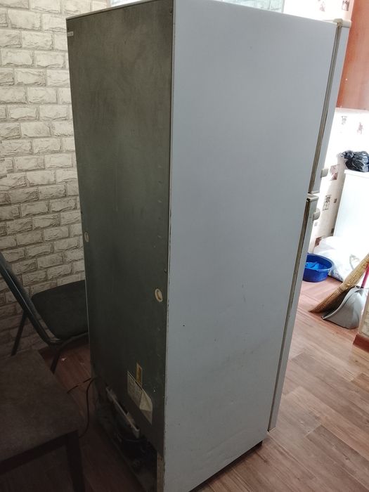 Холодильник сатылады