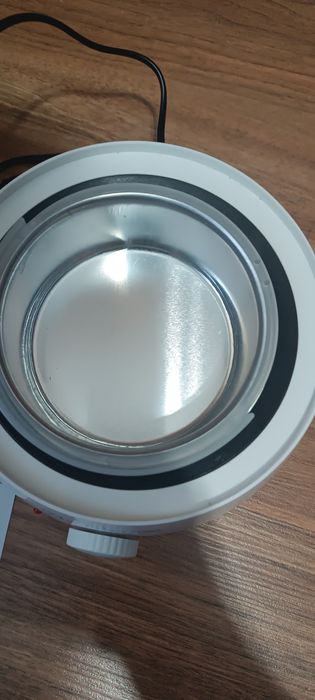 Уред за топене на кола маска