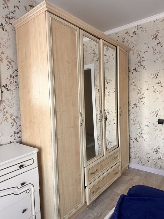 Продам шкаф, цена 15.000