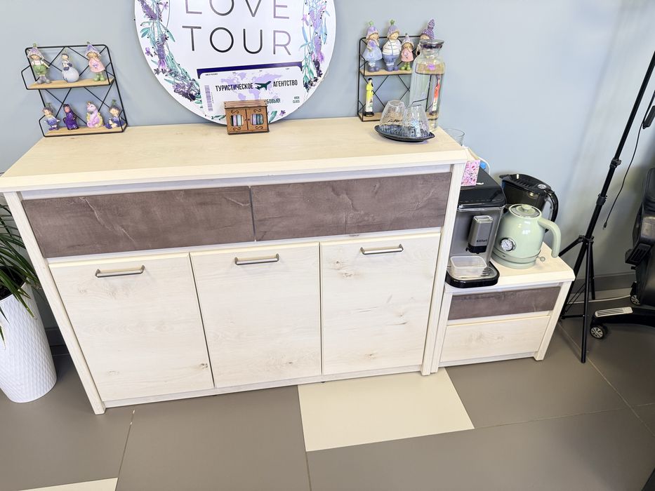 Продам офисную мебель