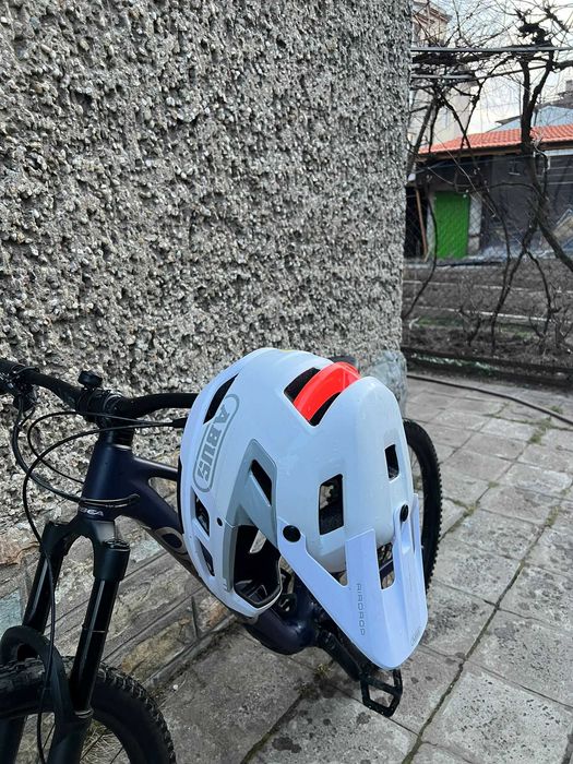 Orbea Occam LT H30 2026 с 18 месеца гаранция