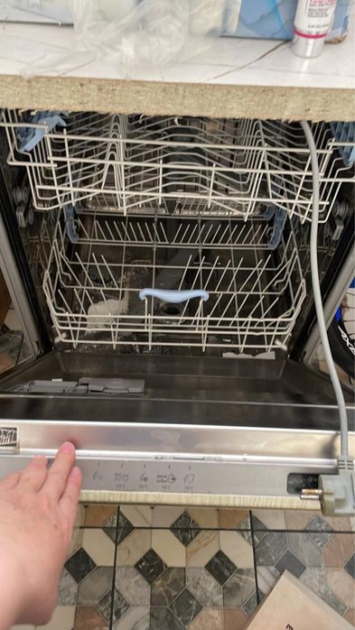 Посудомоечная машинка