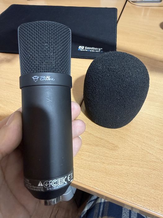 Microfon cu brat Trust Gaming  Emita Plus GXT252 22400