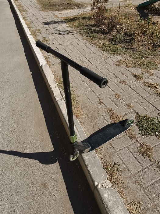 Продам самокат б/у