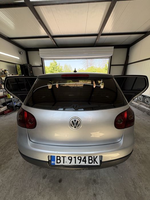Golf 5 1.9 TDI 2004  година