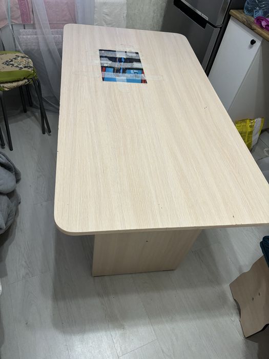 Стол бесплатно отдам