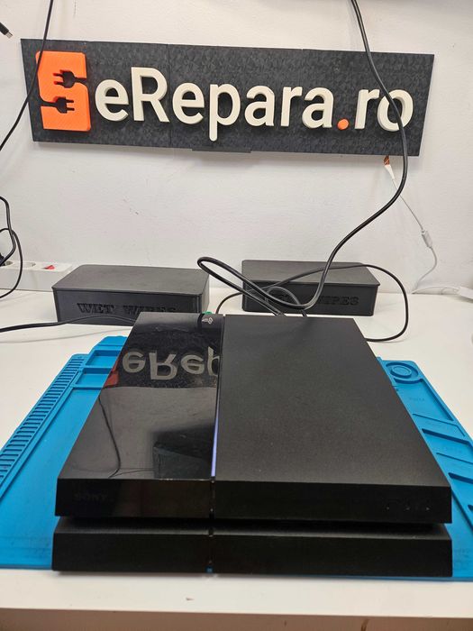 Playstation 4 Fat 500GB, software 12.52 (compatibil jailbreak), revizuit la service, cu raport