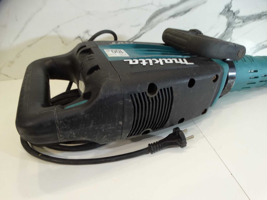 Makita HM 1214 - Къртач 19.9 J / 1510 W
