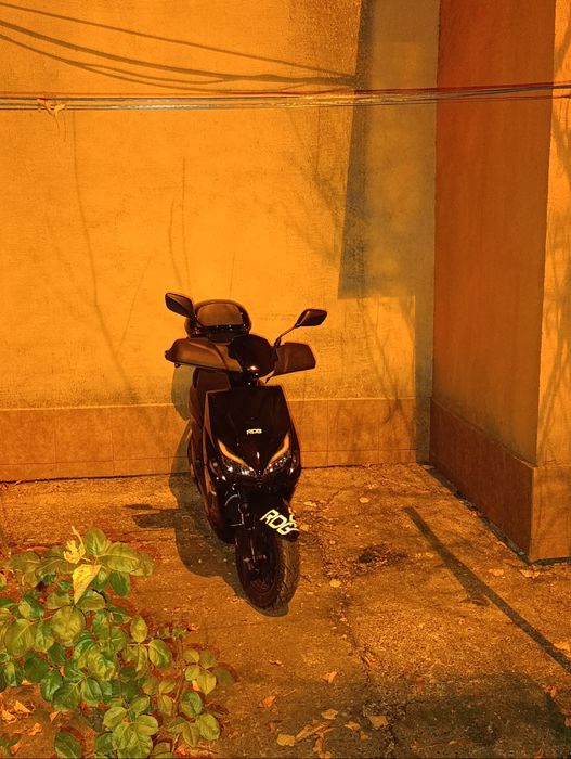 Vând scuter Rdb fara permis,  1200 euro ușor negociabil!