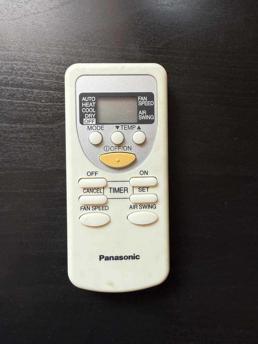 Продавам дистанционно за климатик Panasonic