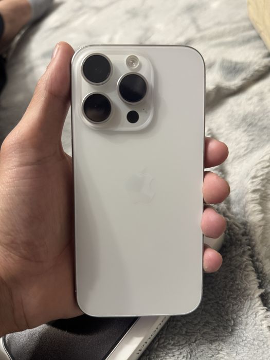 Iphone 15 pro 256 white 81%