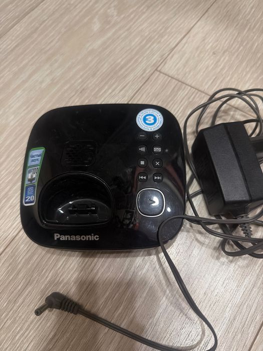 Продам радиотPanasonic KX-TG5511CA в отличном состоянии.