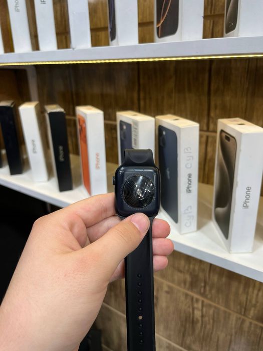 iWatch  Se  2
