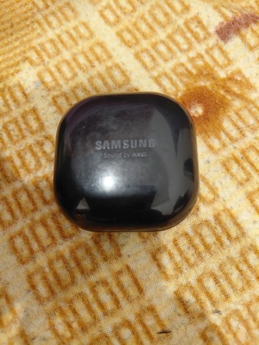 Продам кейс от наушников