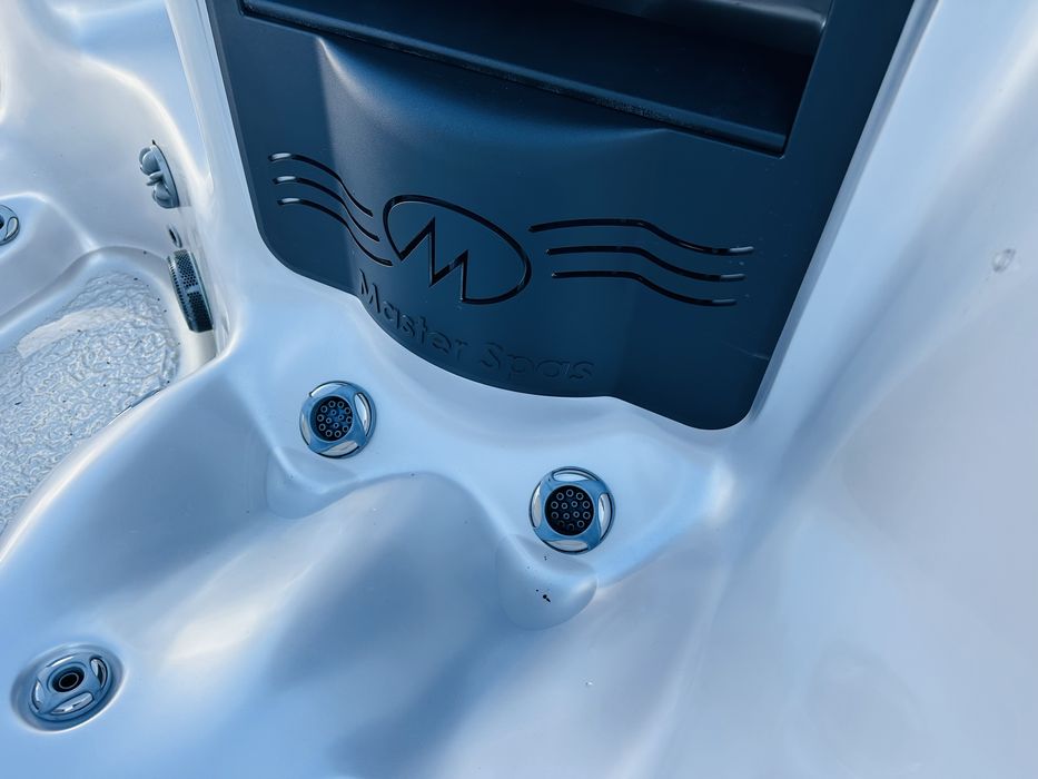 Master spas jacuzzi