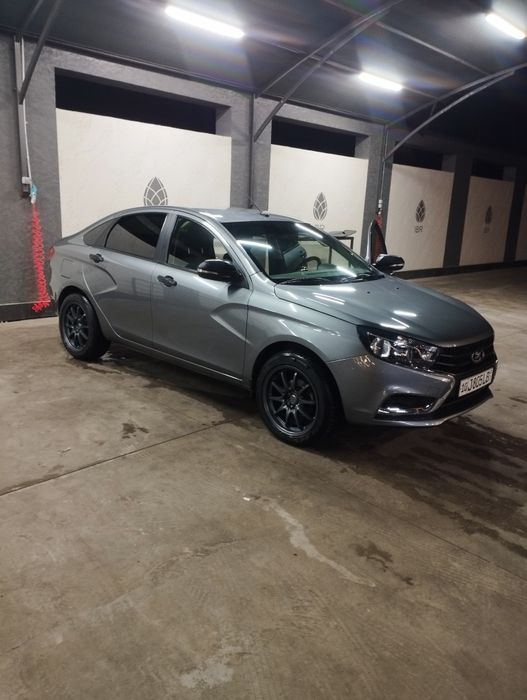 Продается лада веста