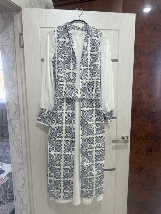 Женская одежда платье