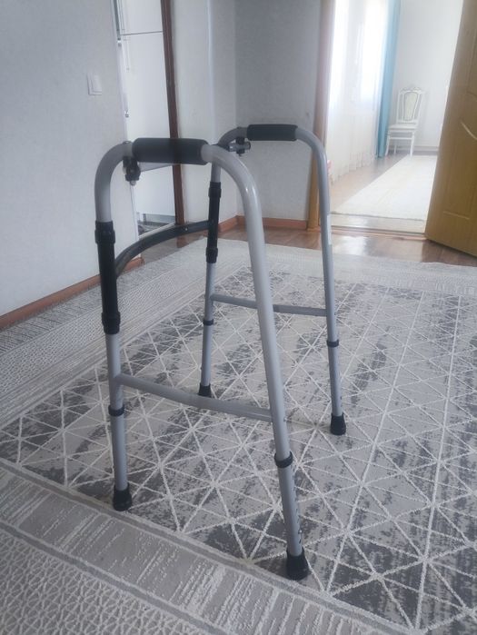 Продается ходунок для взрослых