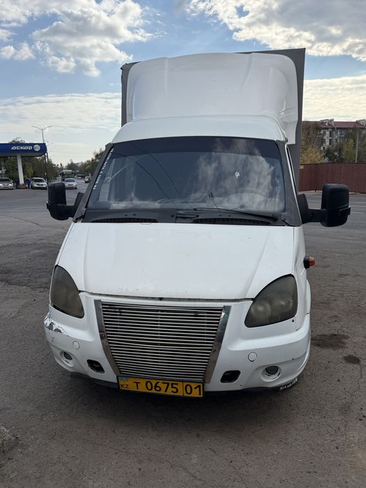 Исузу 5 тонник, 2 Газели.