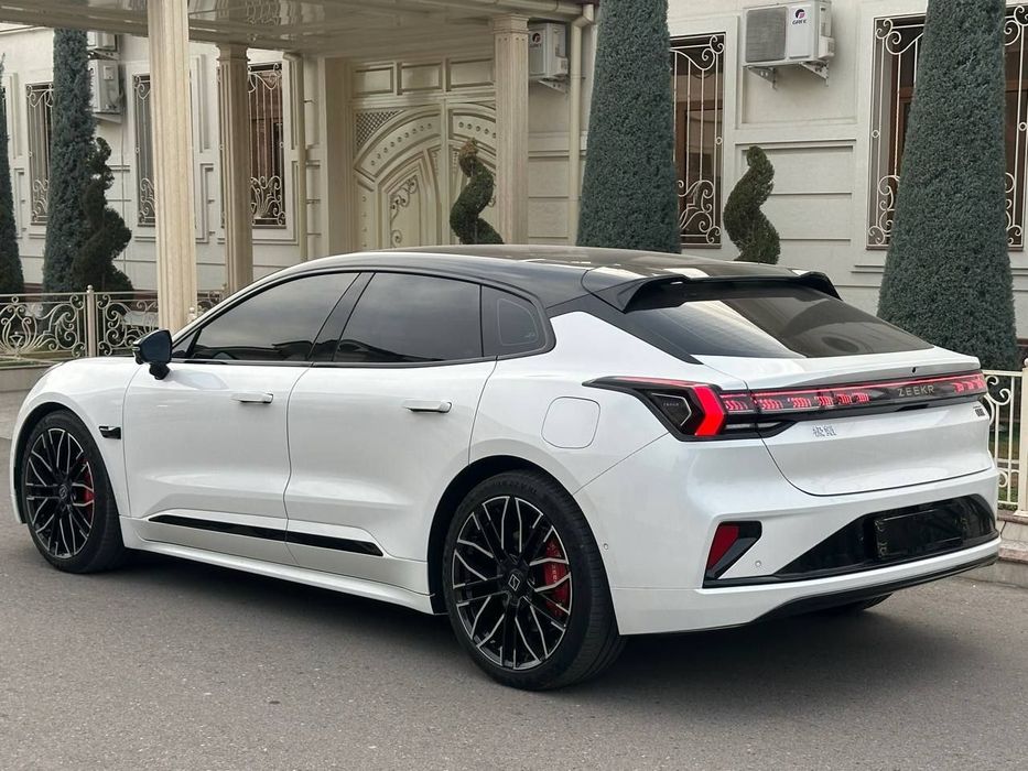 Zeekr 001 we продается