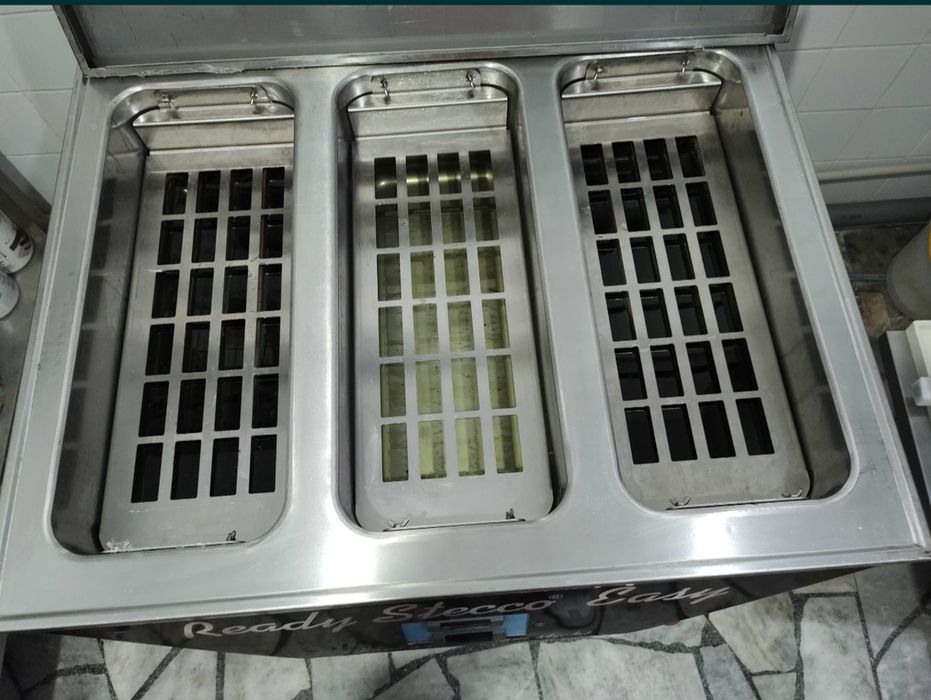 Машина за сладолед на клечка