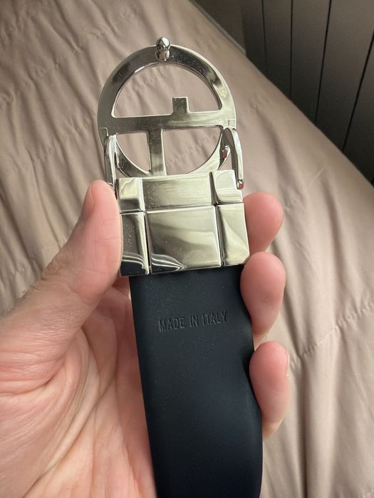 Armani колан. Не носен