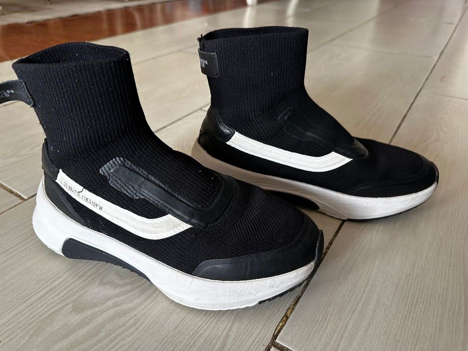 Ботинки кроссовки девочке Mark Nason