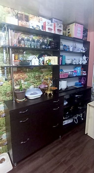 Шкаф, находится в майкудуке