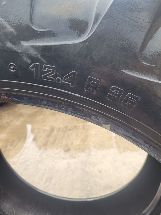 Anvelope tractor Alliance 12.4 R36 (Fără petece sau reprezentanții la cald)
