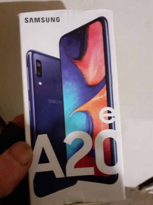 Vând Samsung galaxy A20e