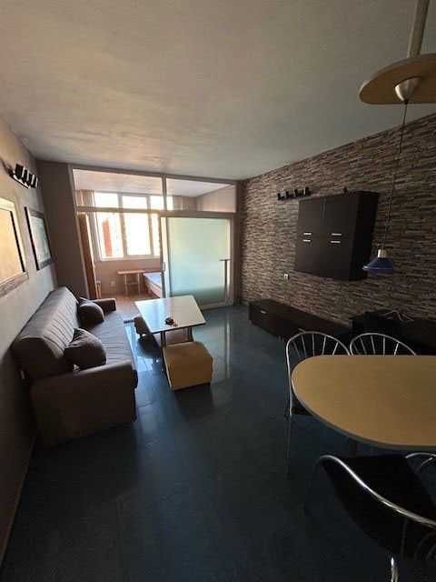 Дава се под наем Двустаен апартамент в София, Зона Б-5 - 70 кв.м за 598.23 € - Снимка #1